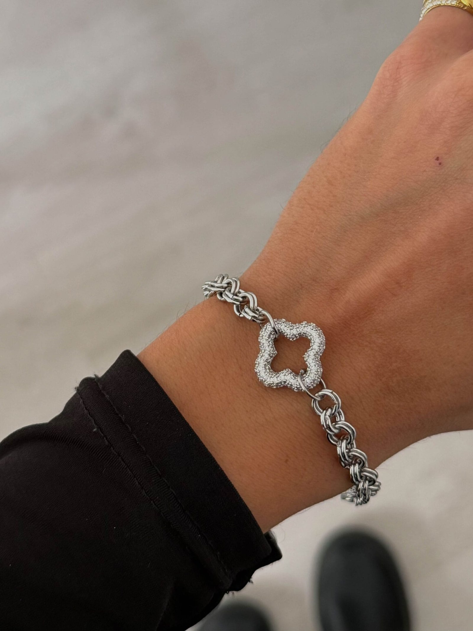 Radiant Cross - Image 2