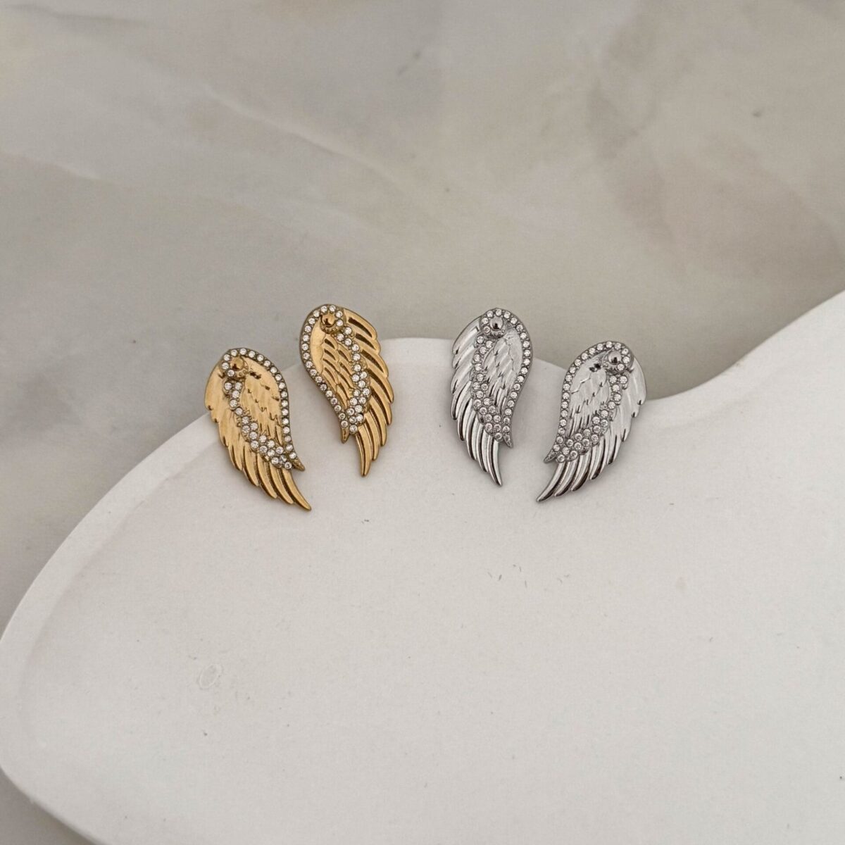 ΣΚΟΥΛΑΡΙΚΙΑ SPARK WINGS