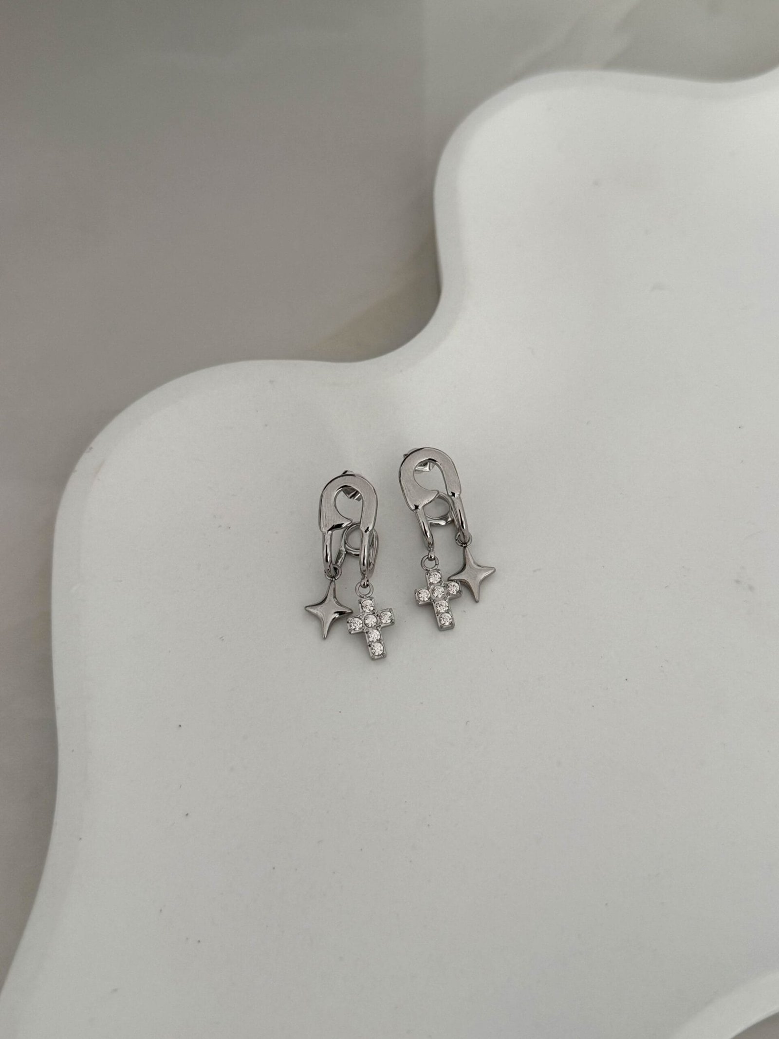 Σκουλαρίκια Star & Cross Drop - Image 3