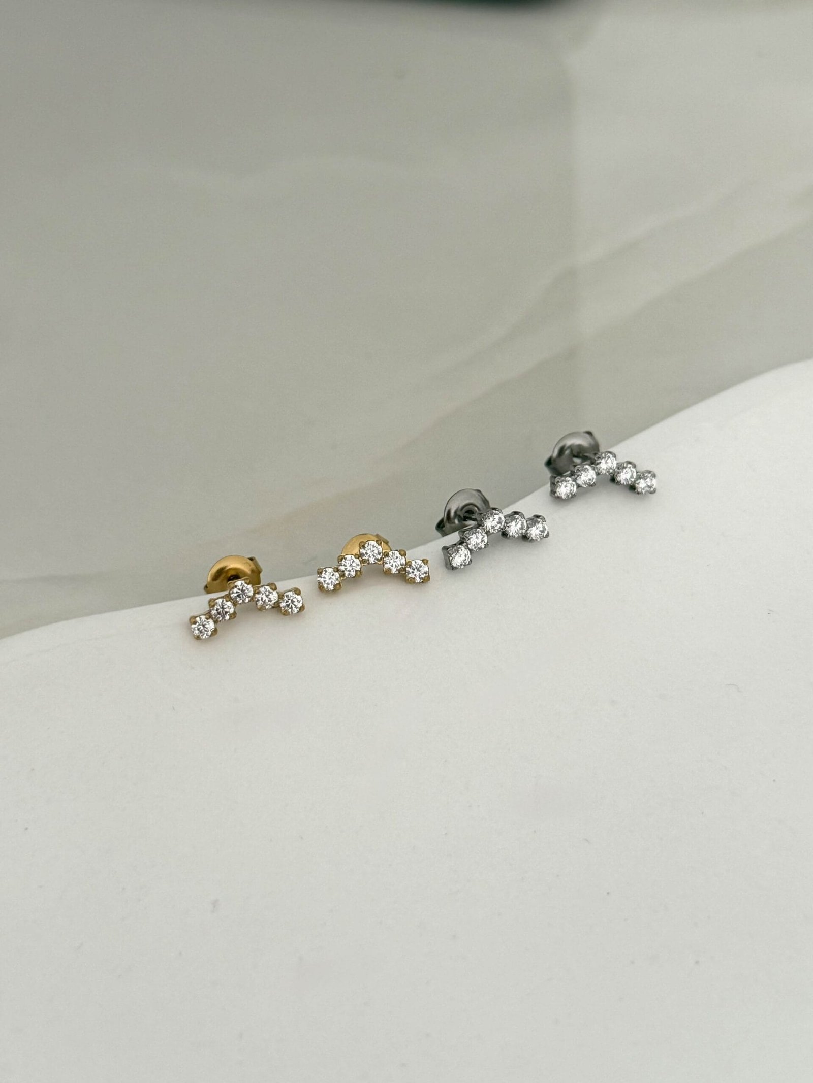 Σκουλαρίκια Spark Line