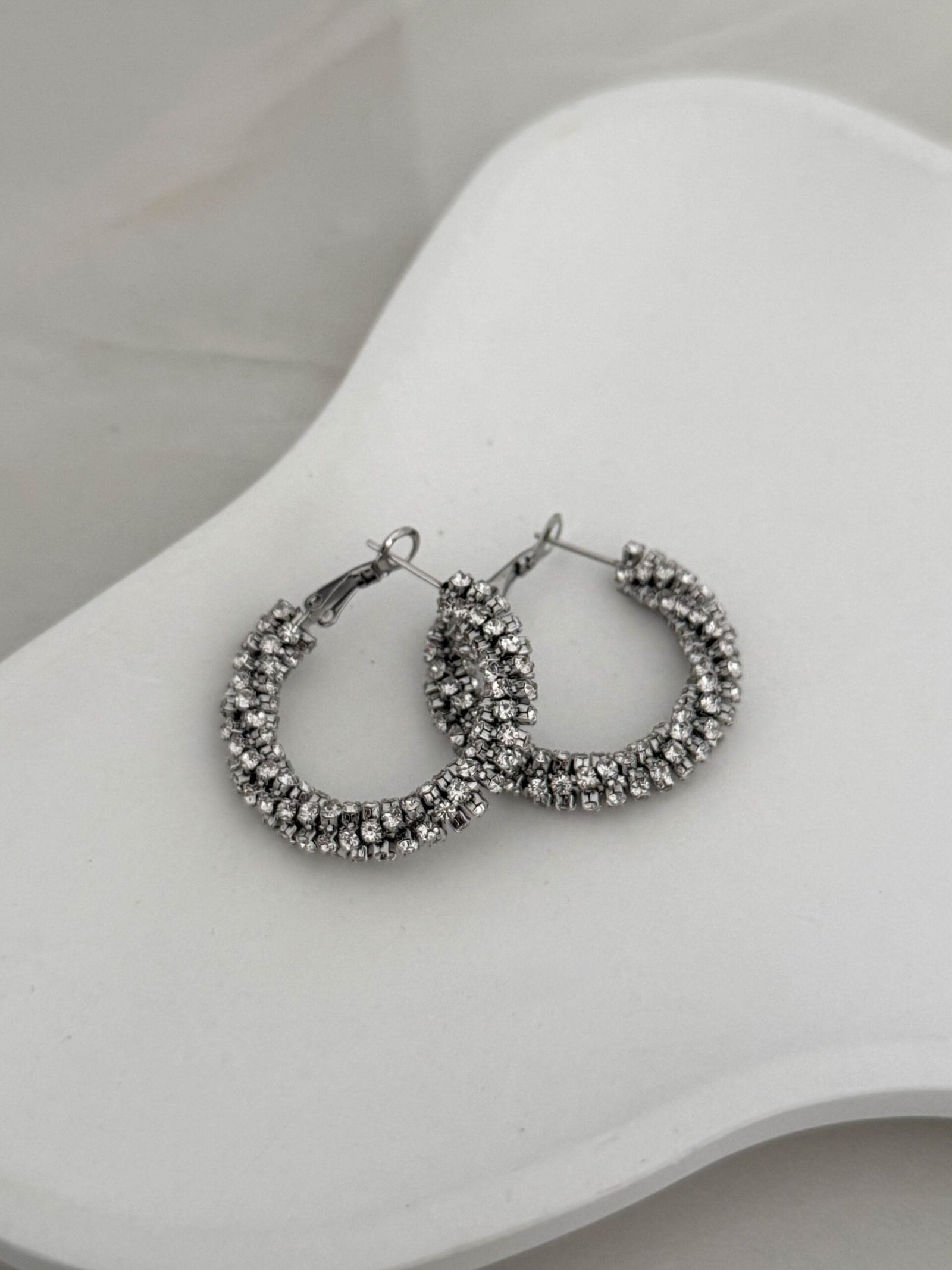 Σκουλαρίκια Crystal Twist Hoops - Image 3