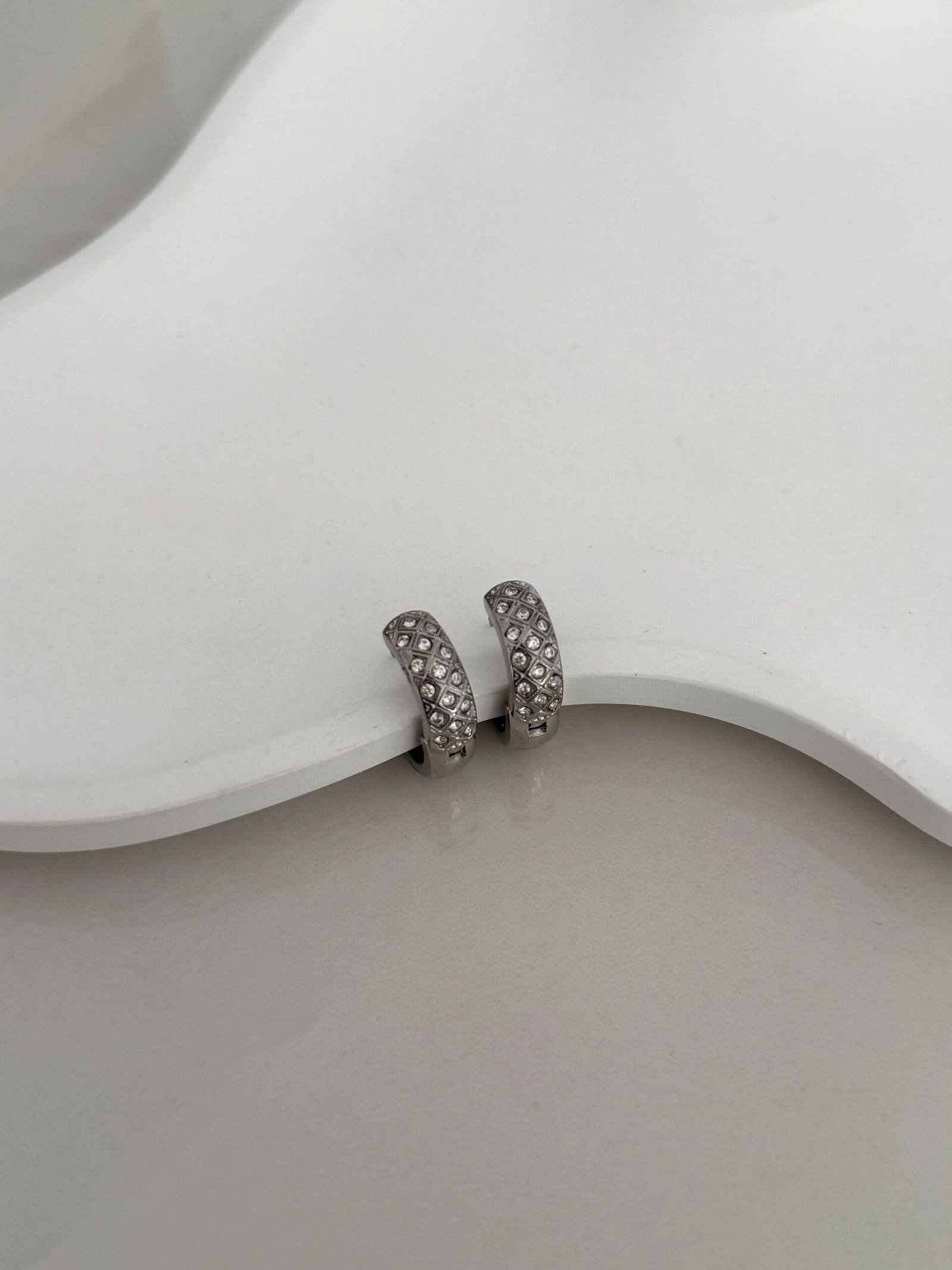 Σκουλαρίκια Diamond Weave Hoops - Image 3