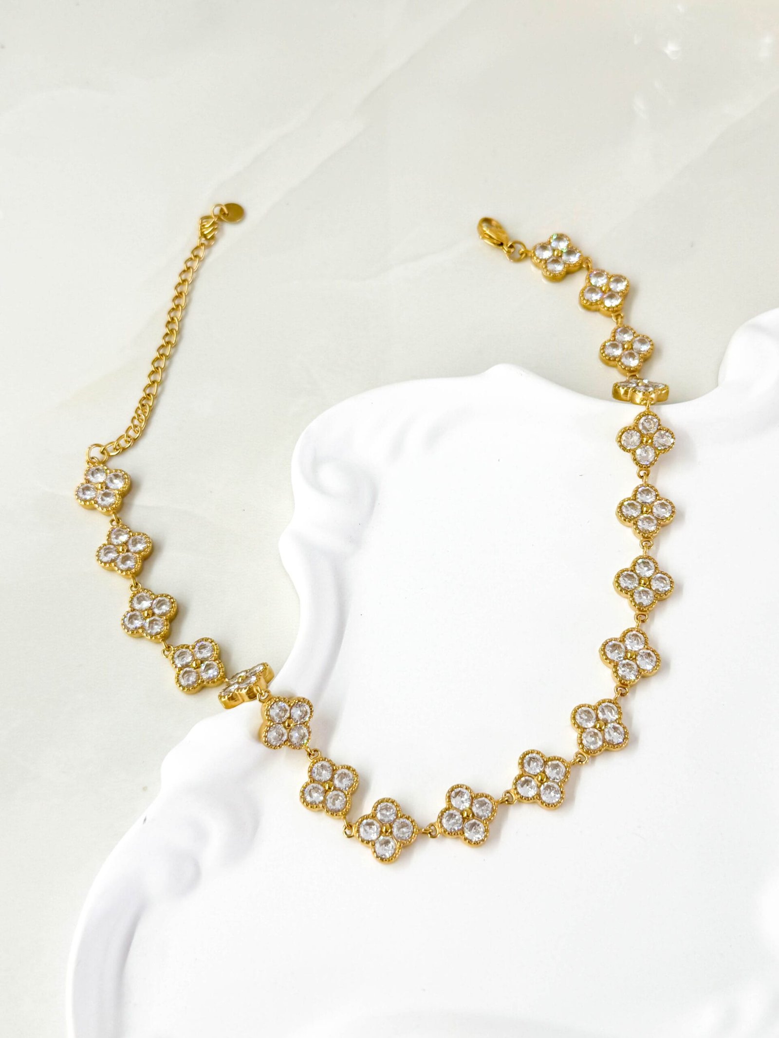 ΚΟΛΙΕ Radiant Clover Choker - Image 4