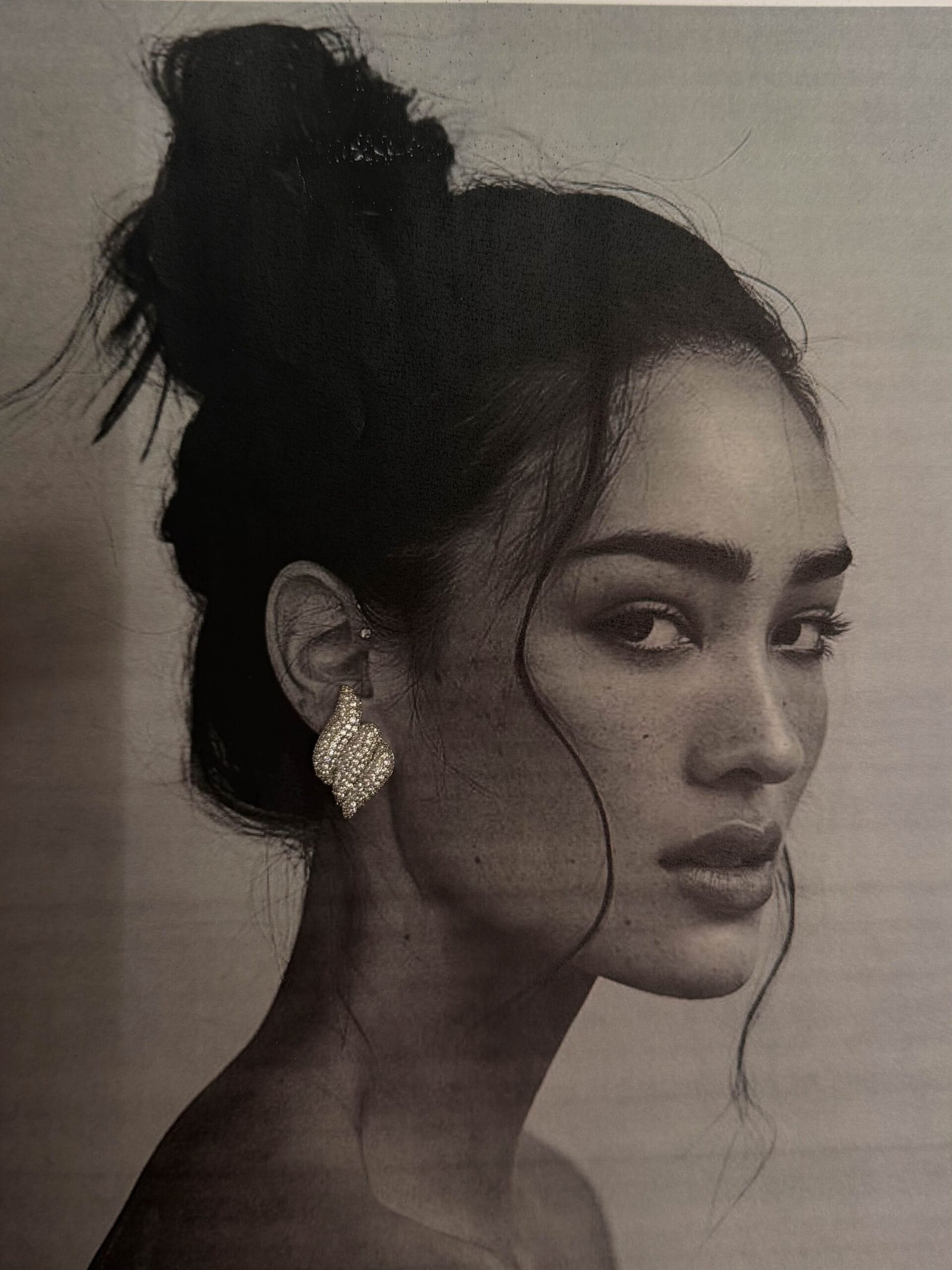 ΣΚΟΥΛΑΡΙΚΙΑ Twisted Spark Eleganc