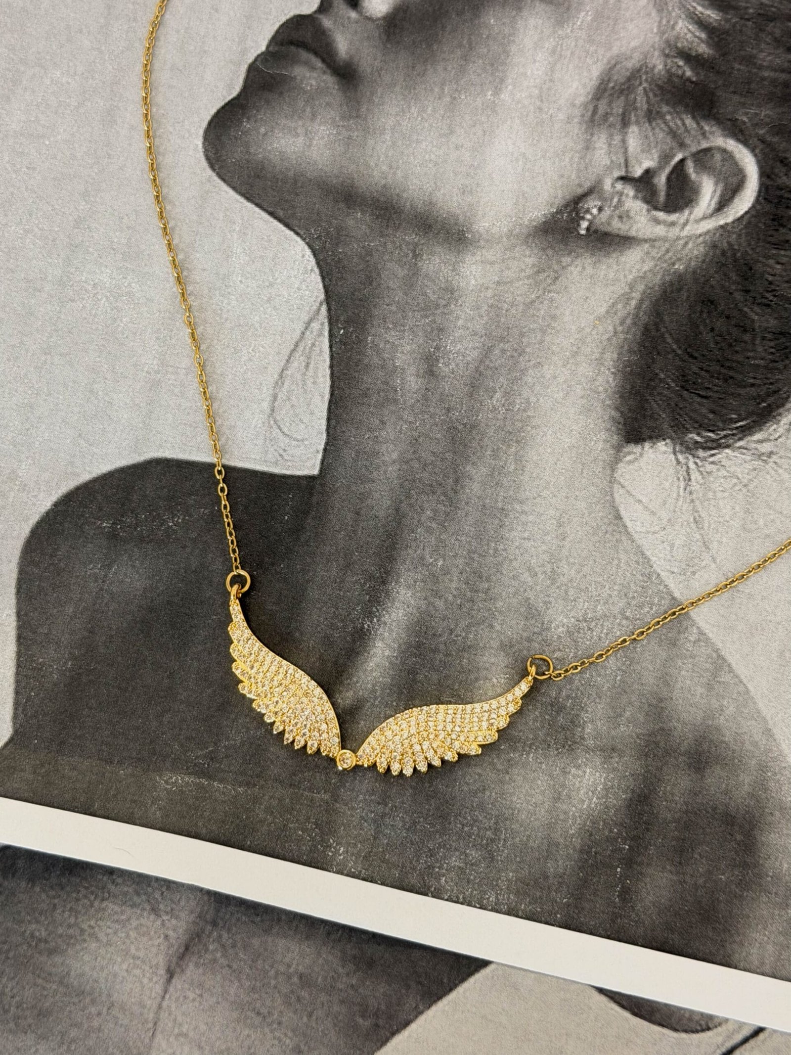 ΚΟΛΙΕ Angelic Wing Pendant - Image 3