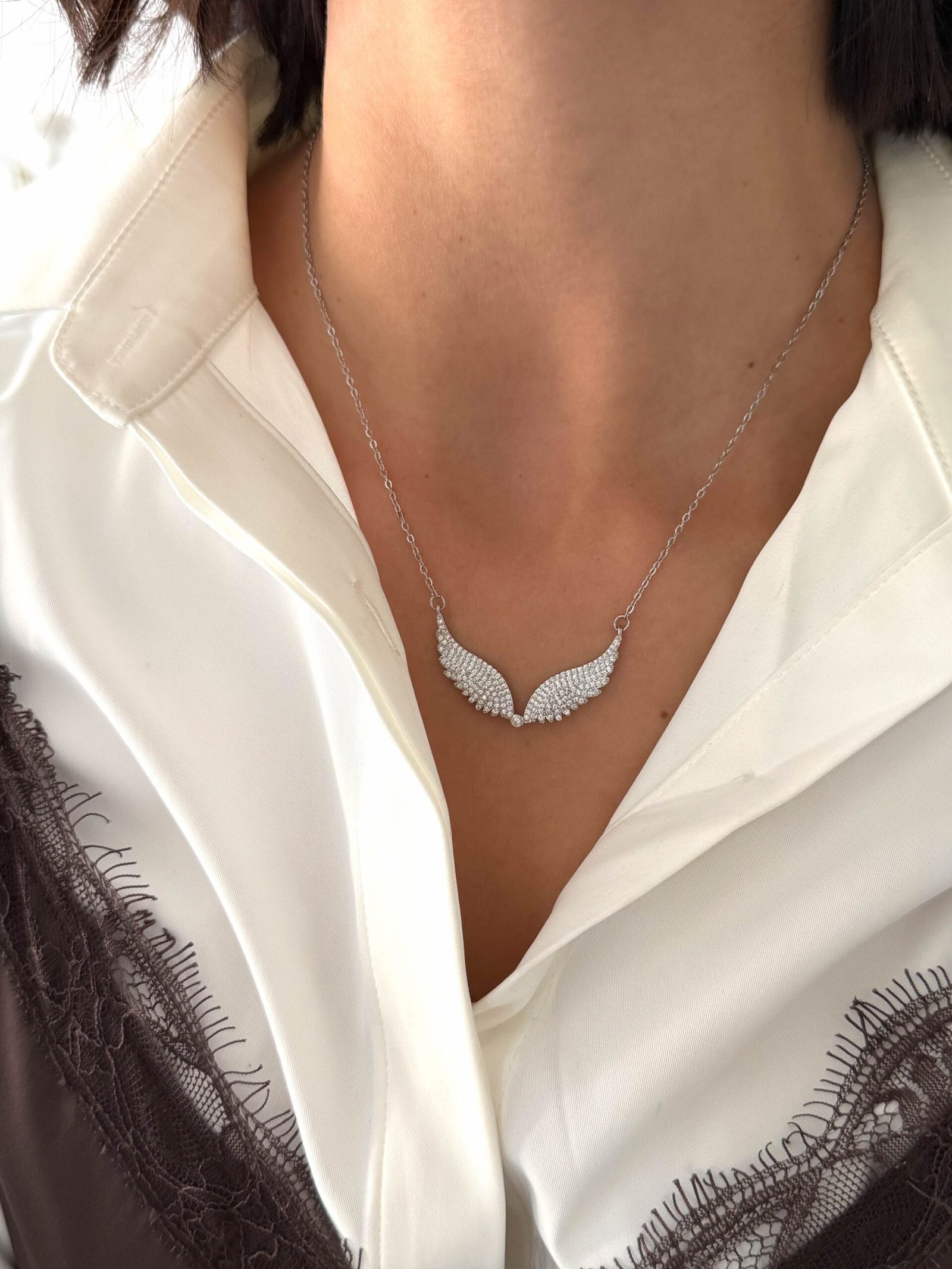 ΚΟΛΙΕ Angelic Wing Pendant - Image 2