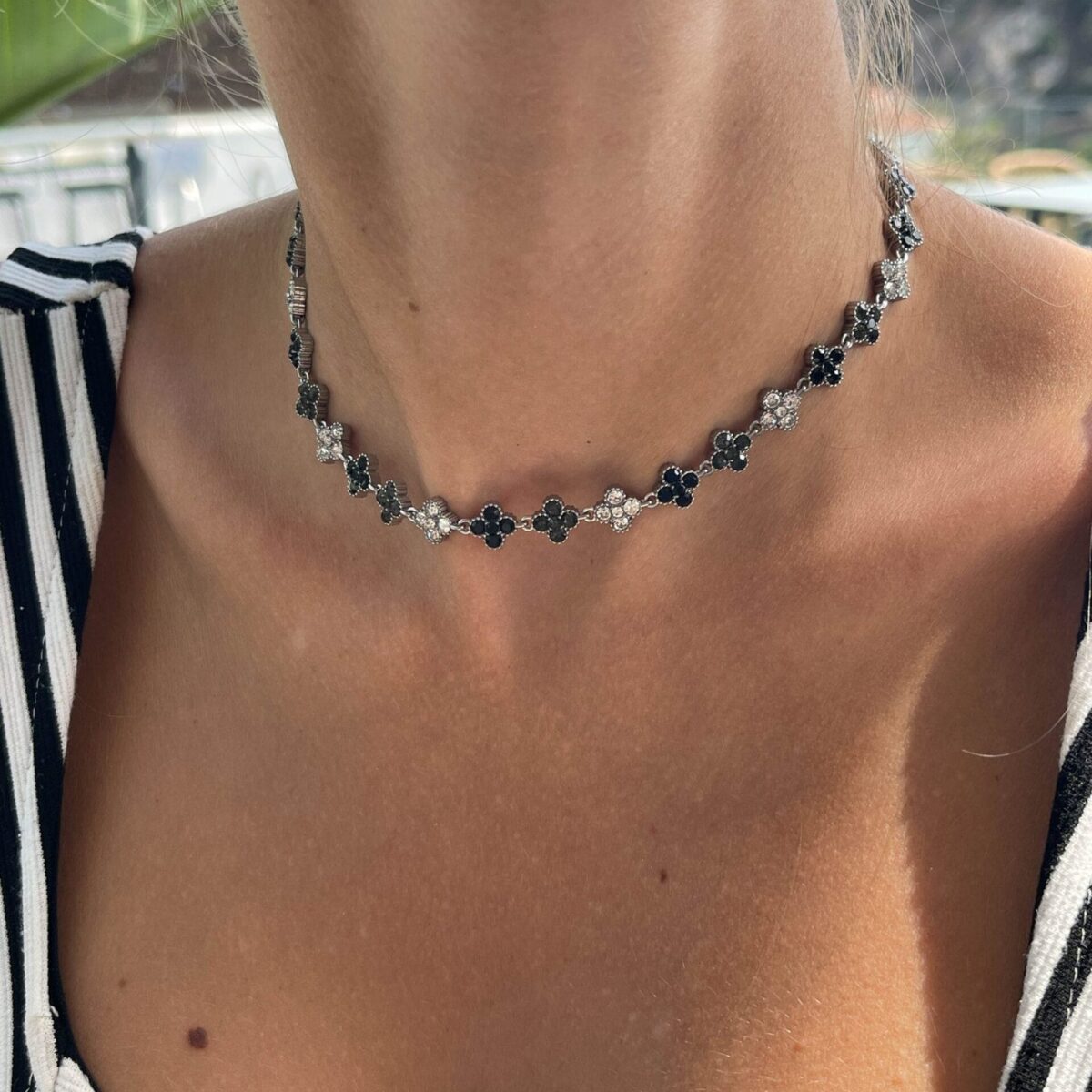 Midnight glow choker