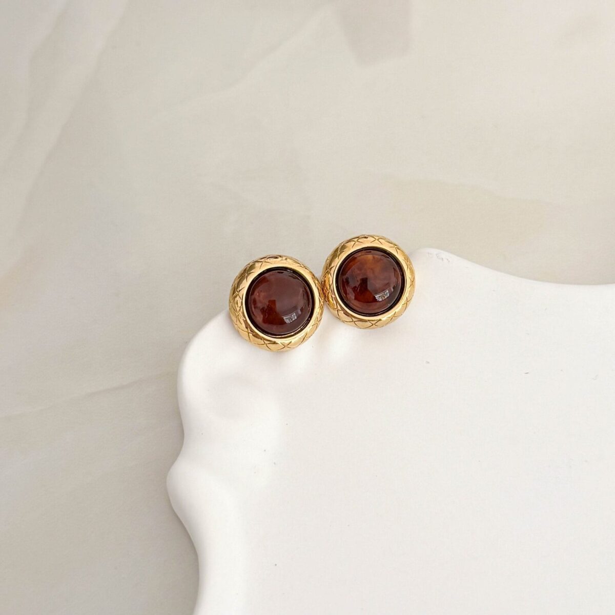 ΣΚΟΥΛΑΡΙΚΙΑ AMBER