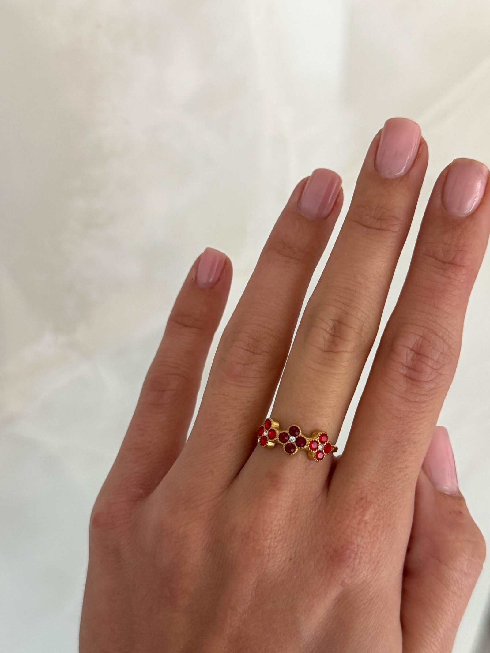 ΔΑΧΤΥΛΙΔΙ Ruby Bloom