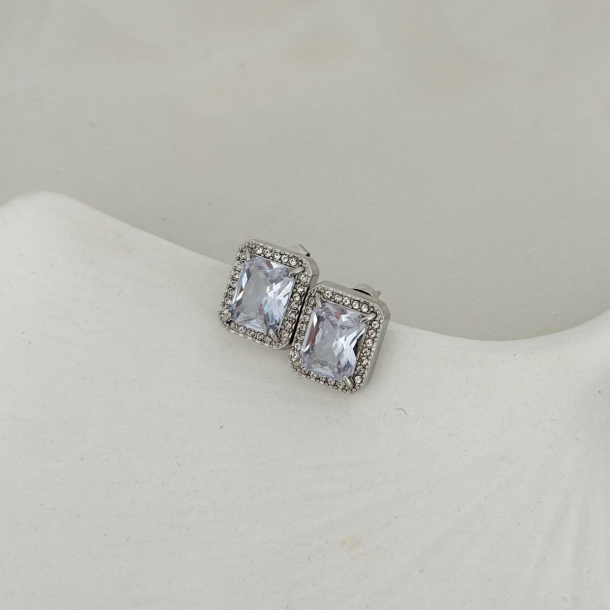 ΣΚΟΥΛΑΡΙΚΙΑ Lumière Solitaire