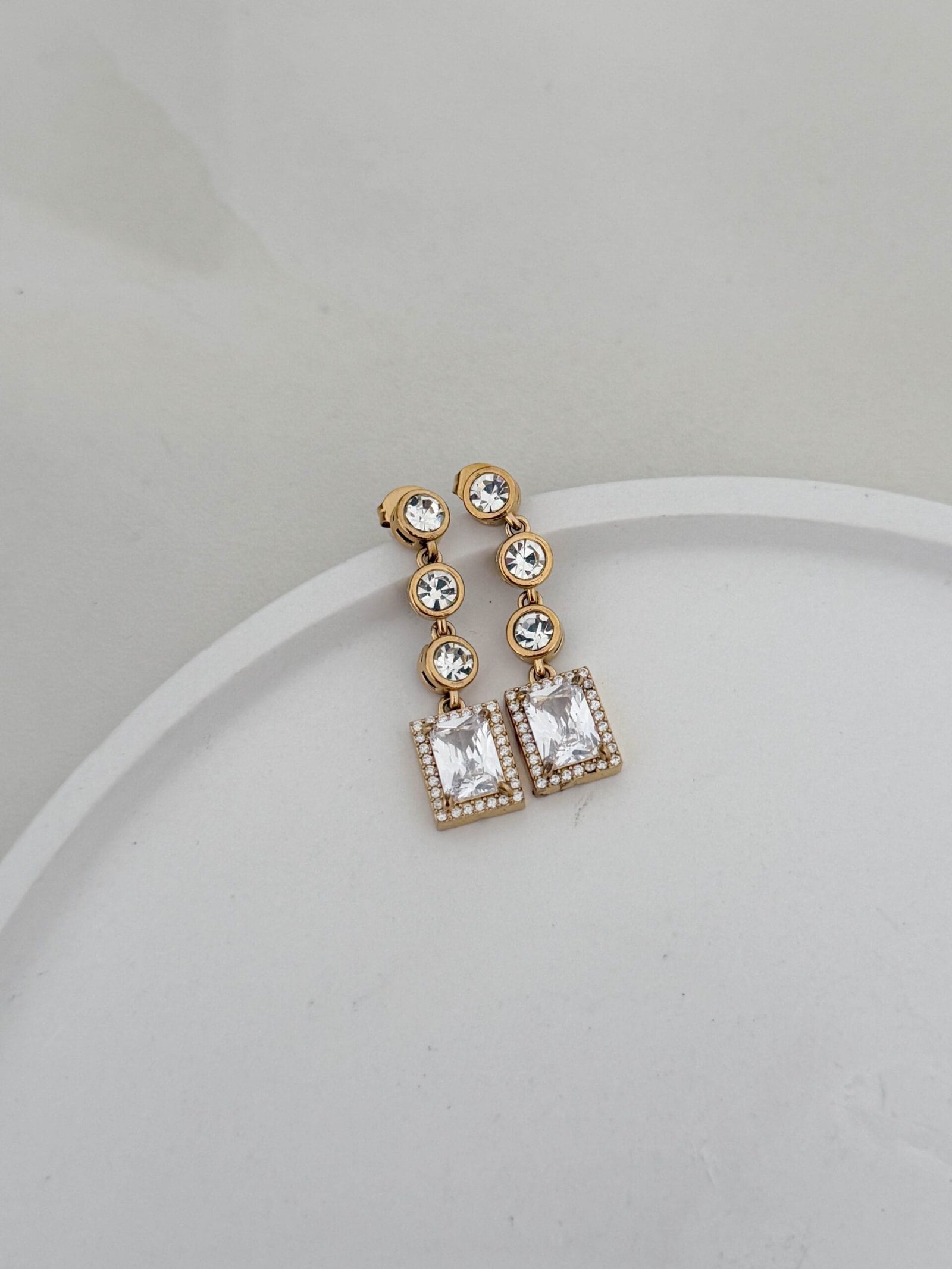 ΣΚΟΥΛΑΡΙΚΙΑ Elegance Cascade - Image 2