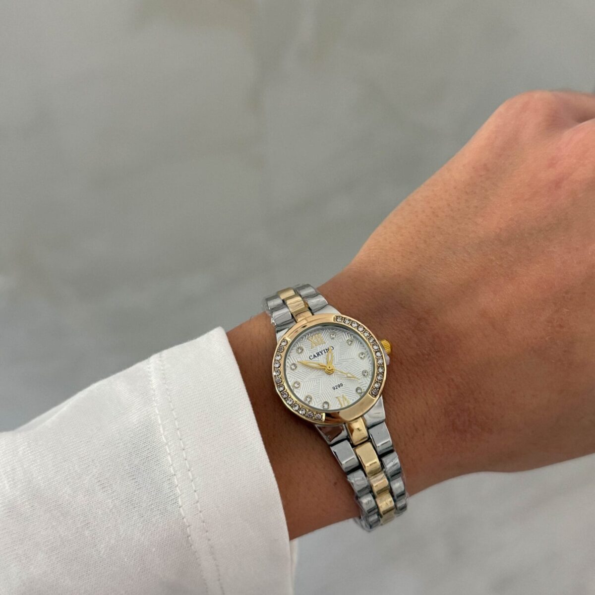 ΡΟΛΟΙ Silver Whisper