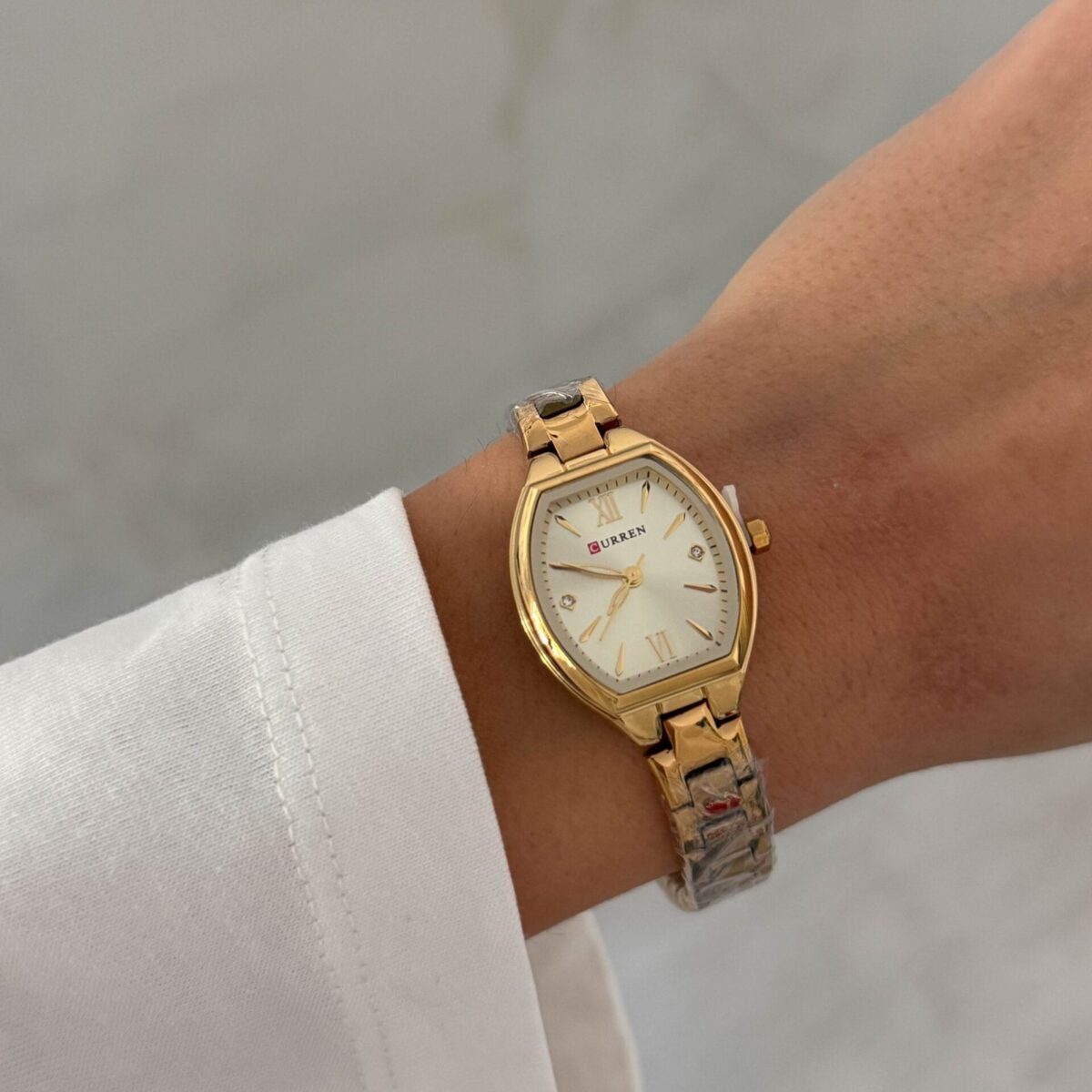 ρολοι golden ivory