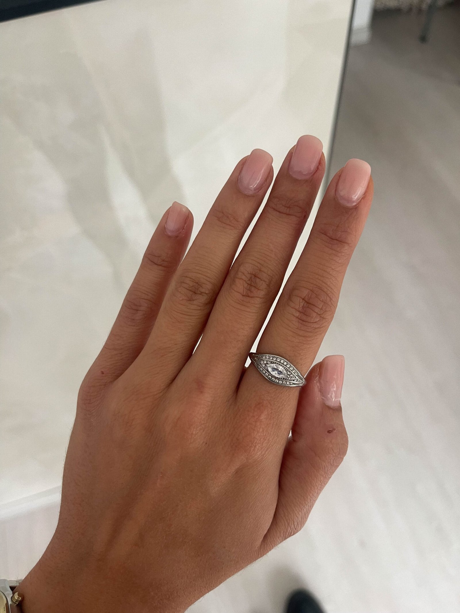 LUCKY SPARK - Image 2