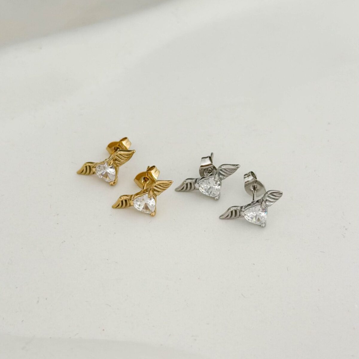 ΣΚΟΥΛΑΡΙΚΙΑ FLYING HEART